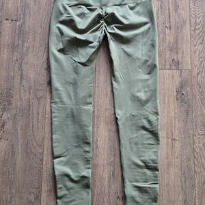 Alphalete Amplify Sage Green Leggings